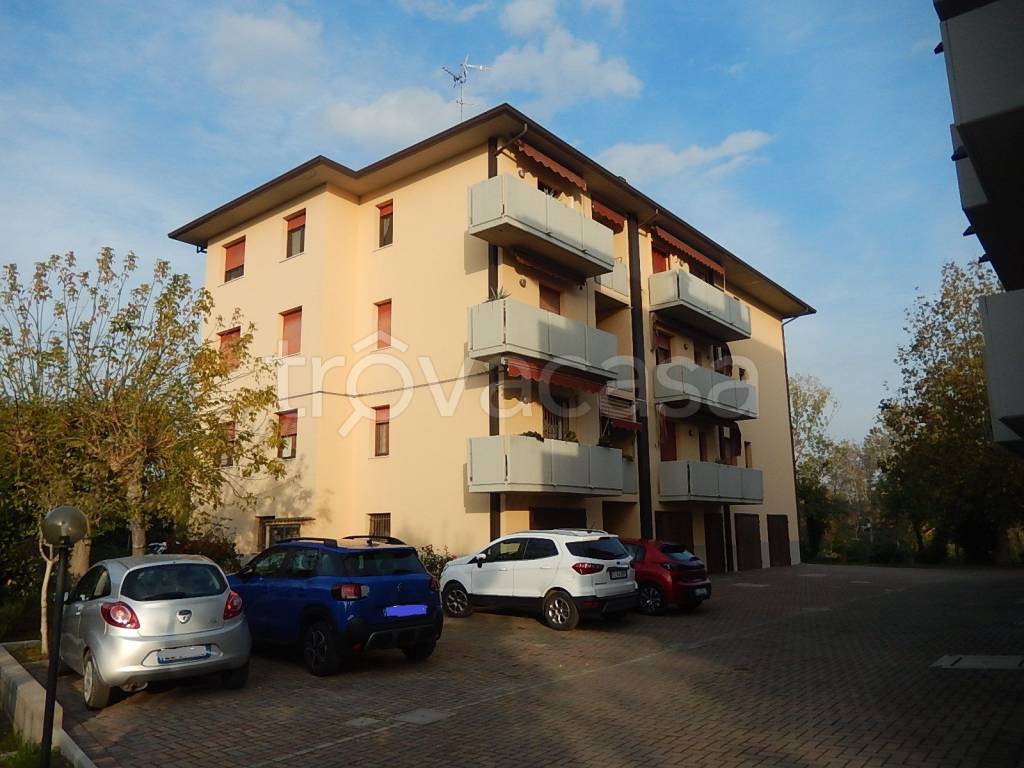 appartamento in vendita a Forlì in zona Romiti
