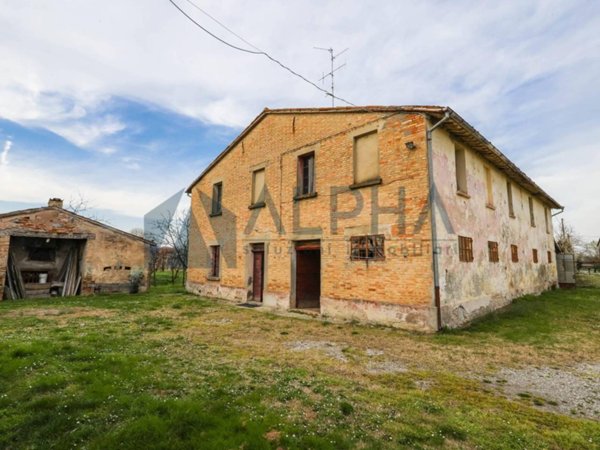 casa indipendente in vendita a Forlì in zona Villanova
