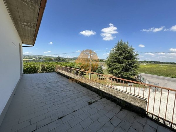 casa indipendente in vendita a Forlì in zona Grisignano