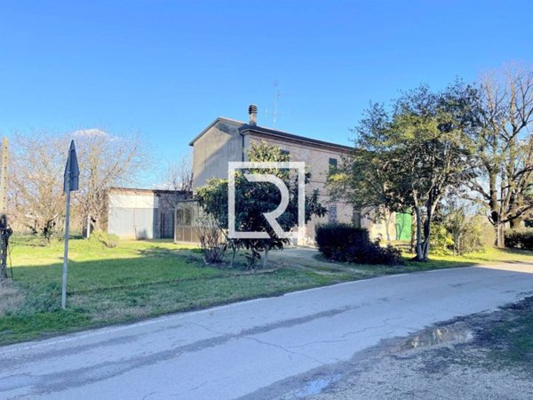 casa indipendente in vendita a Forlì in zona Pievequinta