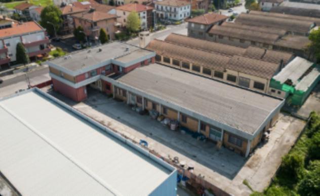 negozio in vendita a Forlì in zona Coriano