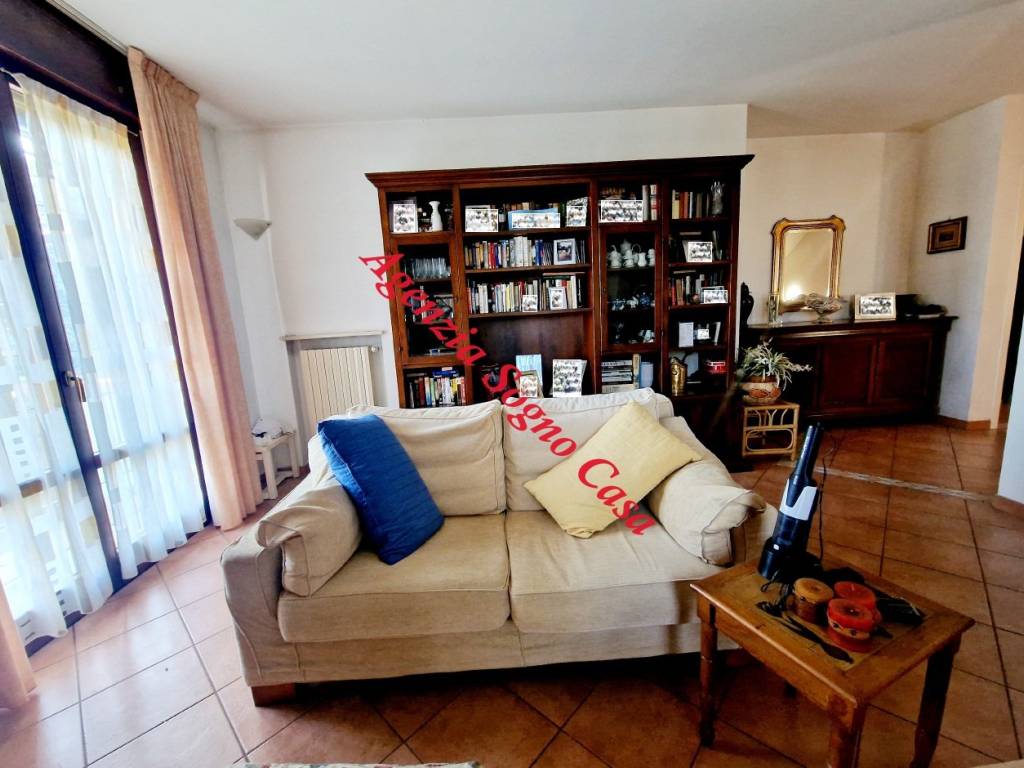 casa indipendente in vendita a Forlì in zona Romiti