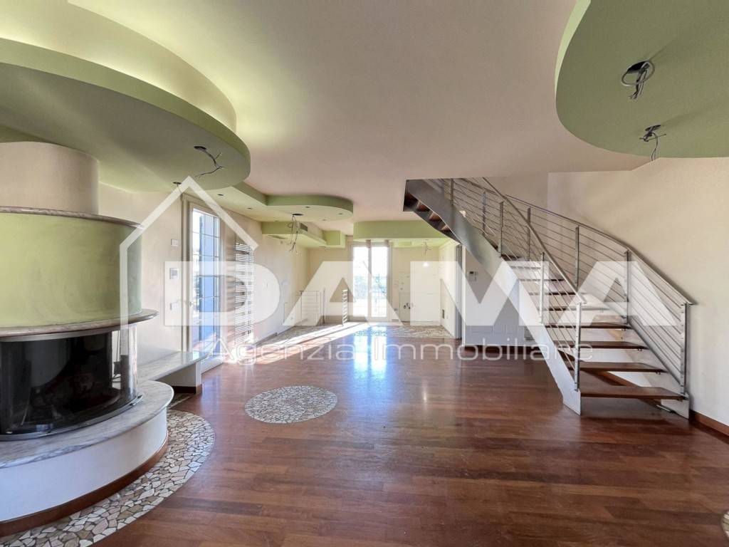 casa indipendente in vendita a Forlì in zona Selva