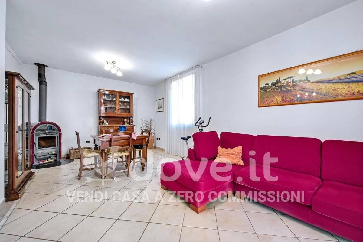 appartamento in vendita a Forlì in zona Quattro
