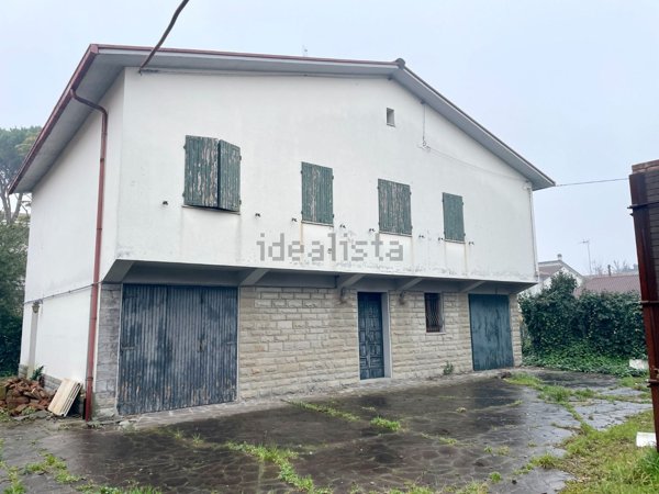 casa indipendente in vendita a Forlì in zona Ronco