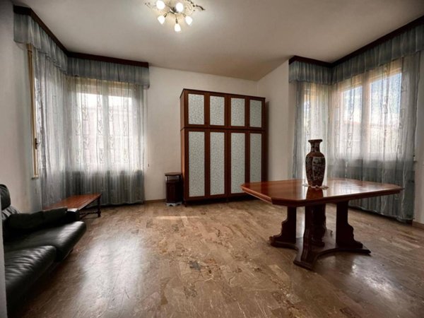 casa indipendente in vendita a Forlì