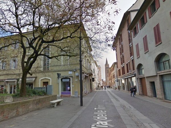 intera palazzina in vendita a Forlì in zona Centro Storico