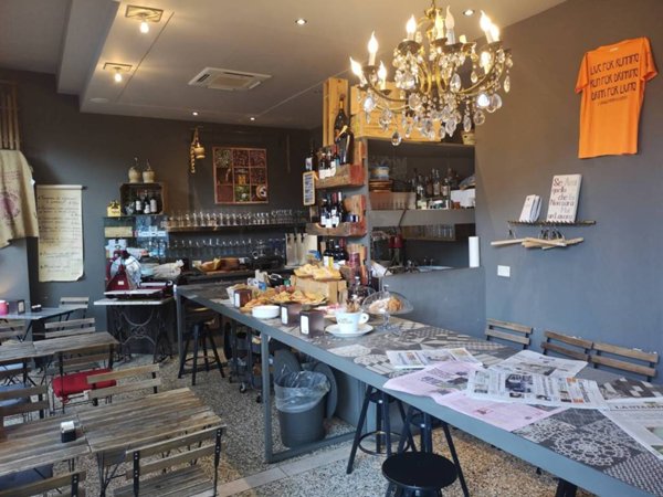 negozio in vendita a Forlì in zona Centro Storico