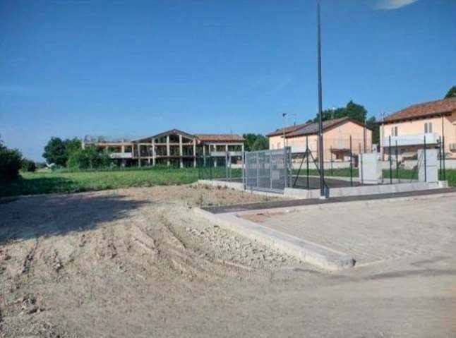 intera palazzina in vendita a Forlì in zona Casemurate