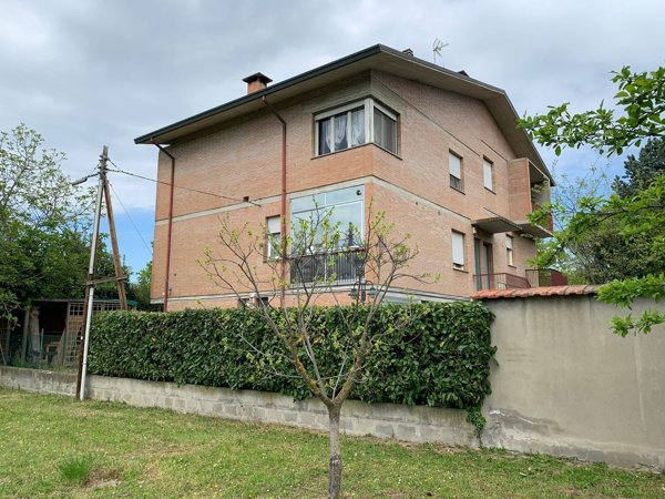 appartamento in vendita a Forlì in zona Cava