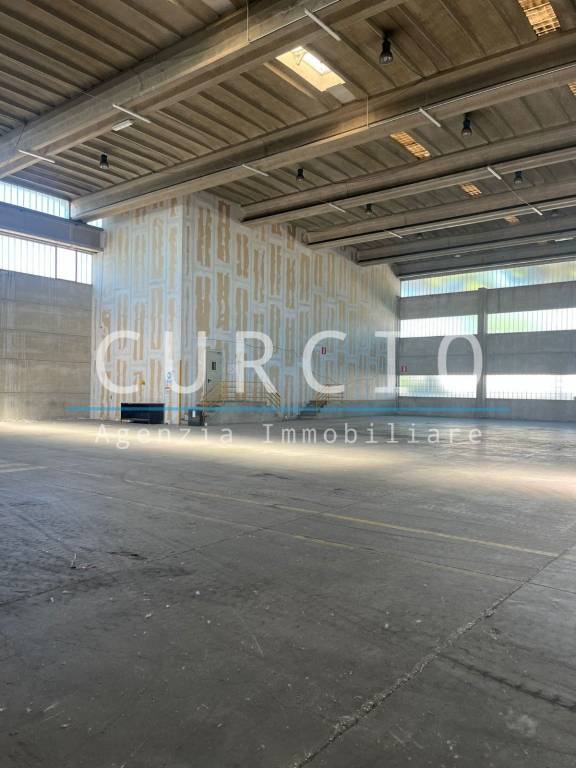 locale commerciale in vendita a Forlì in zona Pieve Acquedotto