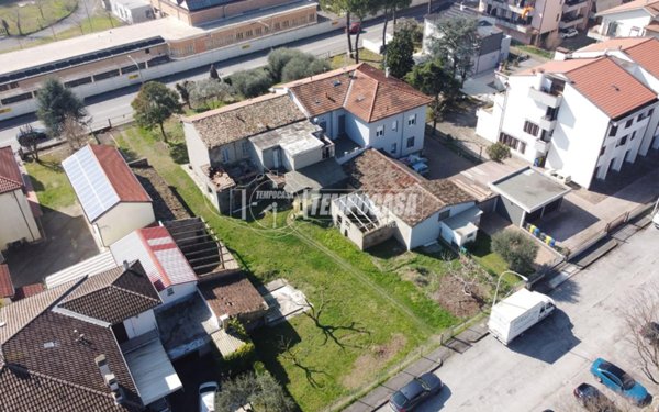 villa in vendita a Forlì