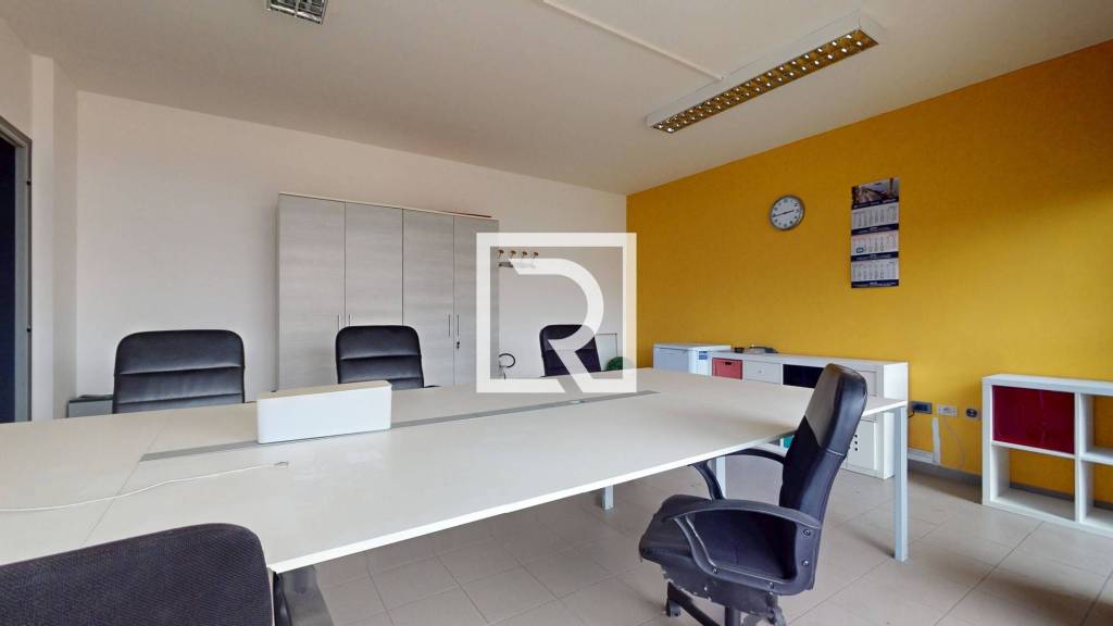 ufficio in vendita a Forlì