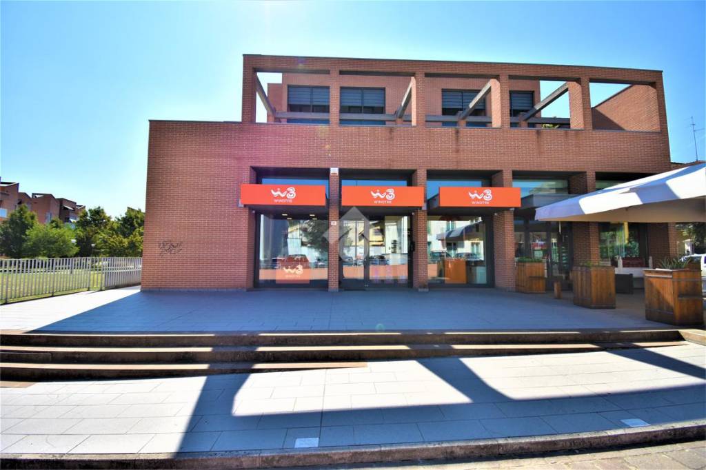 negozio in vendita a Forlì
