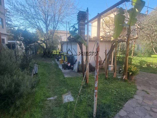 casa indipendente in vendita a Forlì in zona Ronco