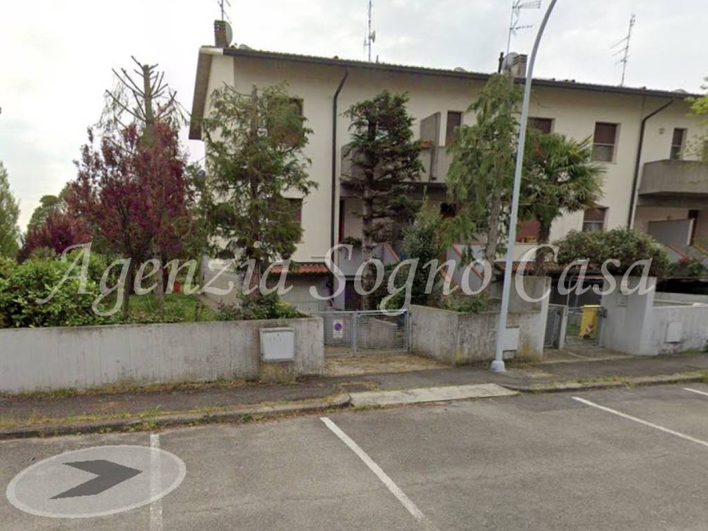 casa indipendente in vendita a Forlì in zona Villafranca di Forlì