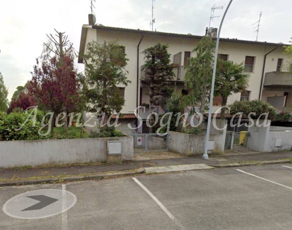 casa indipendente in vendita a Forlì in zona Villafranca di Forlì