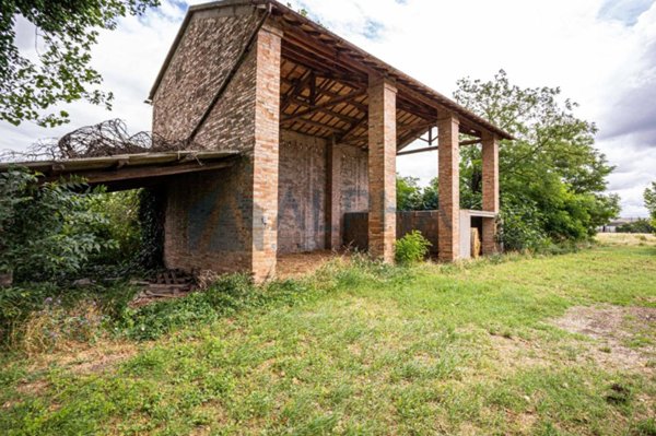 casa indipendente in vendita a Forlì in zona Ospedaletto