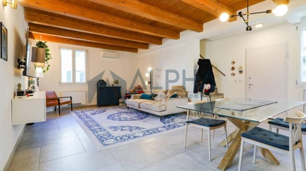casa indipendente in vendita a Forlì in zona Quattro