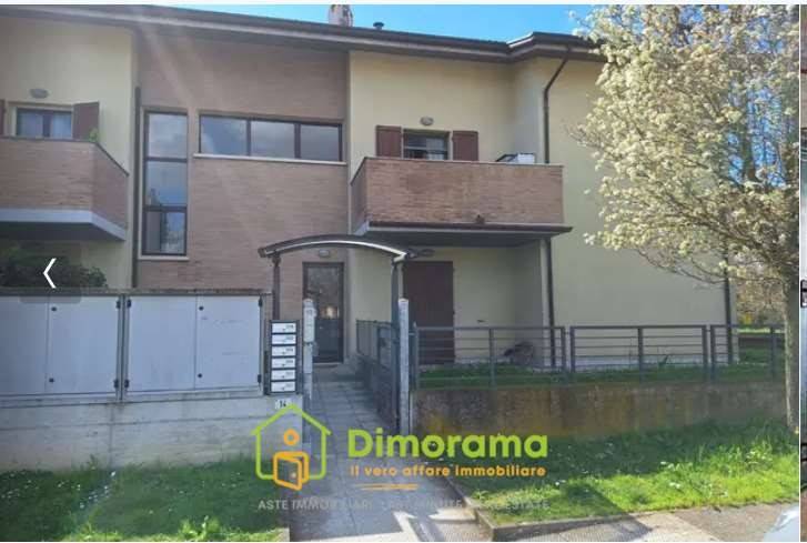 appartamento in vendita a Forlì in zona Romiti