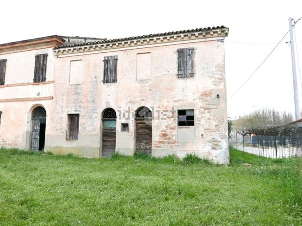 appartamento in vendita a Forlì in zona Barisano