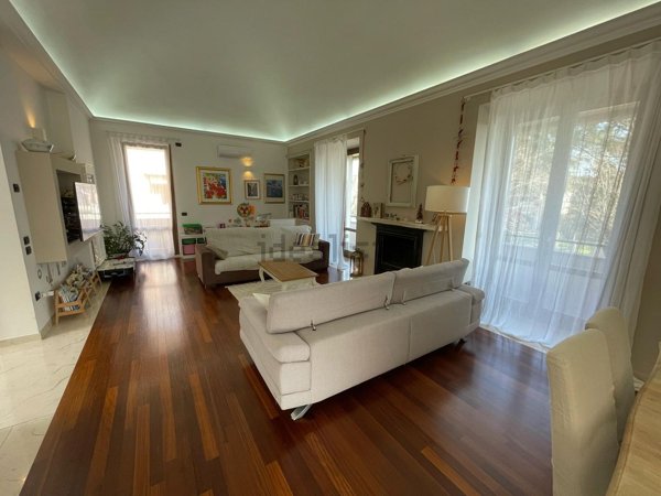 casa indipendente in vendita a Forlì in zona Carpena