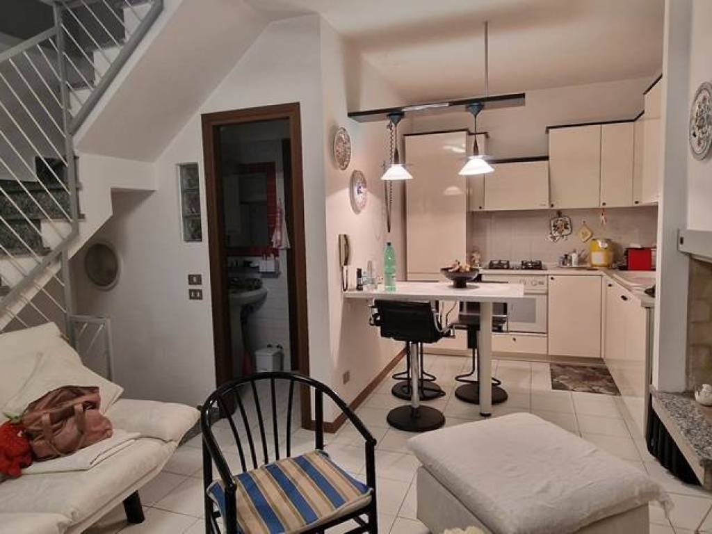 casa indipendente in vendita a Forlì in zona Carpinello