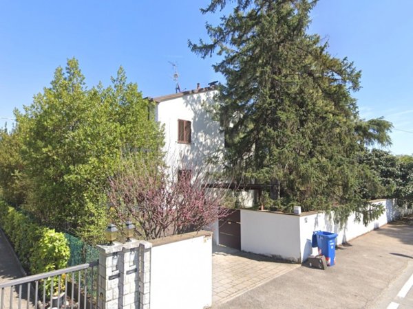 casa indipendente in vendita a Forlì in zona Vecchiazzano