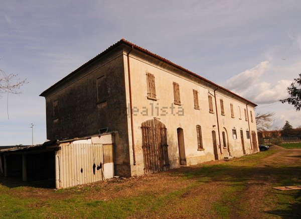 casa indipendente in vendita a Forlì