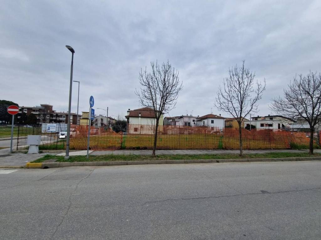 casa indipendente in vendita a Forlì in zona San Martino in Strada