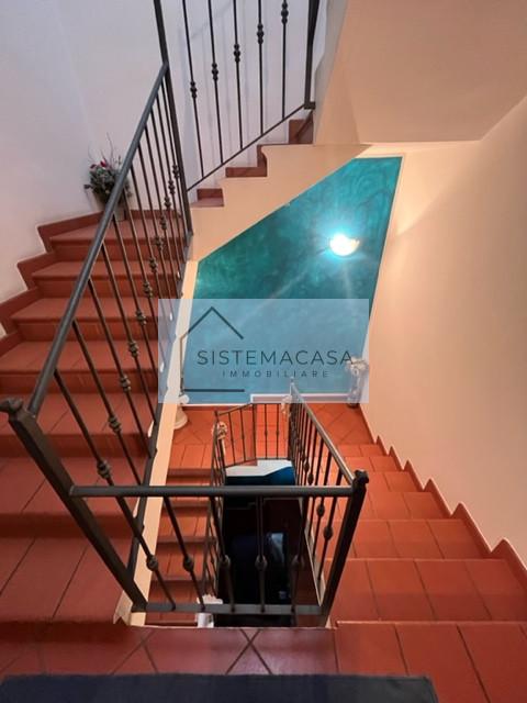 casa indipendente in vendita a Forlì in zona Carpena