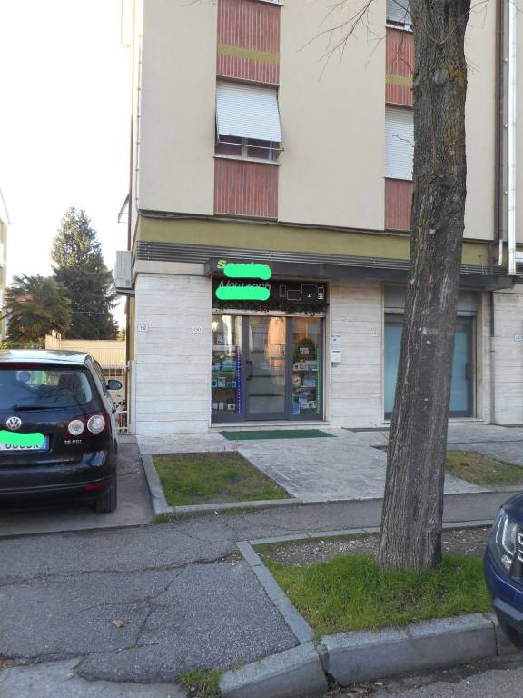 negozio in vendita a Forlì