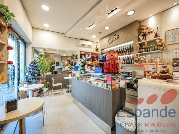 locale commerciale in vendita a Forlì in zona Centro Storico