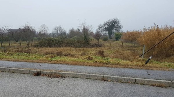 terreno edificabile in vendita a Forlì in zona San Varano