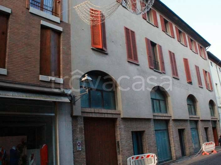 locale di sgombero in vendita a Forlì in zona Centro Storico