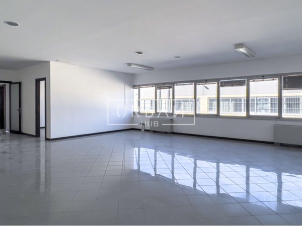 ufficio in vendita a Forlì