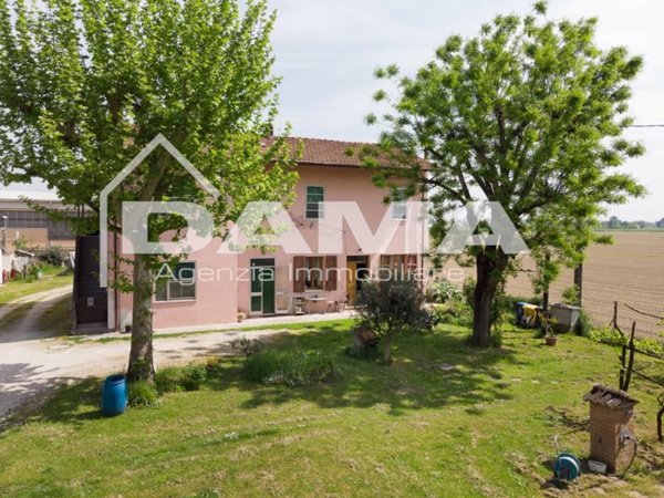 casa indipendente in vendita a Forlì in zona San Martino di Villafranca