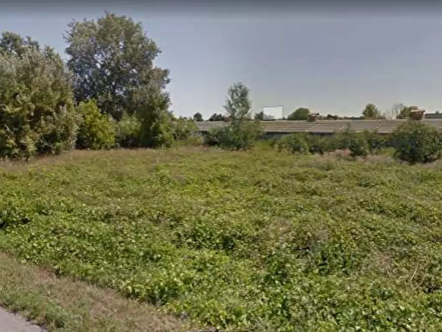 terreno edificabile in vendita a Forlì in zona Industriale Selva