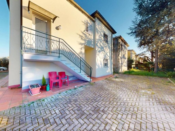 casa indipendente in vendita a Forlì in zona Villanova