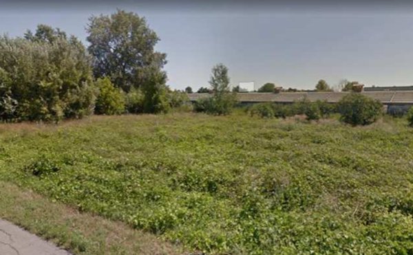 terreno edificabile in vendita a Forlì in zona Industriale Selva