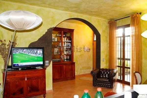 casa indipendente in vendita a Forlì in zona Centro Storico
