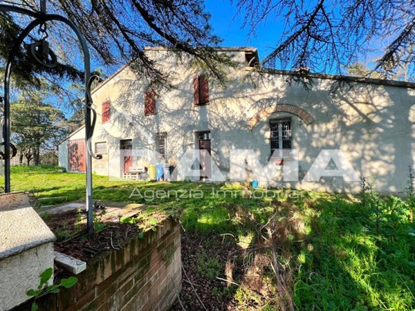 casa indipendente in vendita a Forlì in zona Vecchiazzano