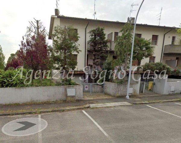 casa indipendente in vendita a Forlì in zona Villafranca di Forlì
