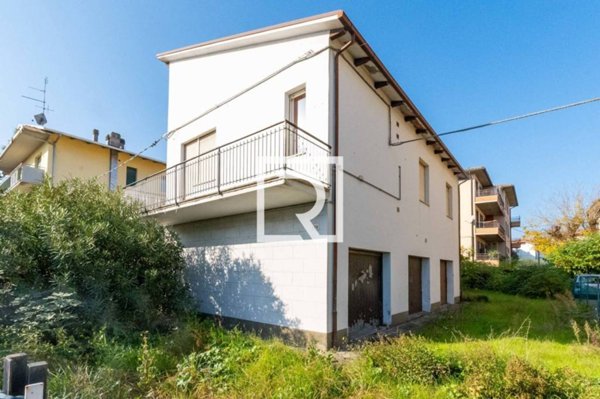 casa indipendente in vendita a Forlì in zona Campo di Marte / Benefattori
