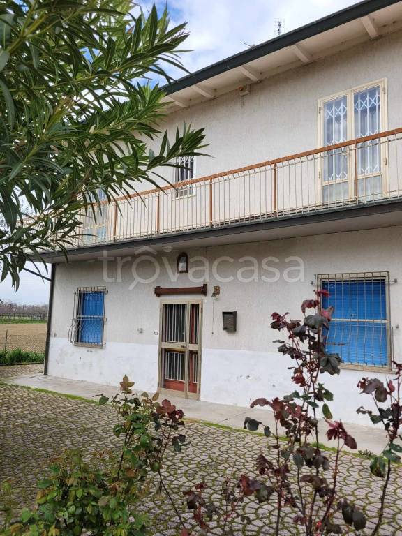 casa indipendente in vendita a Forlì in zona Villafranca di Forlì