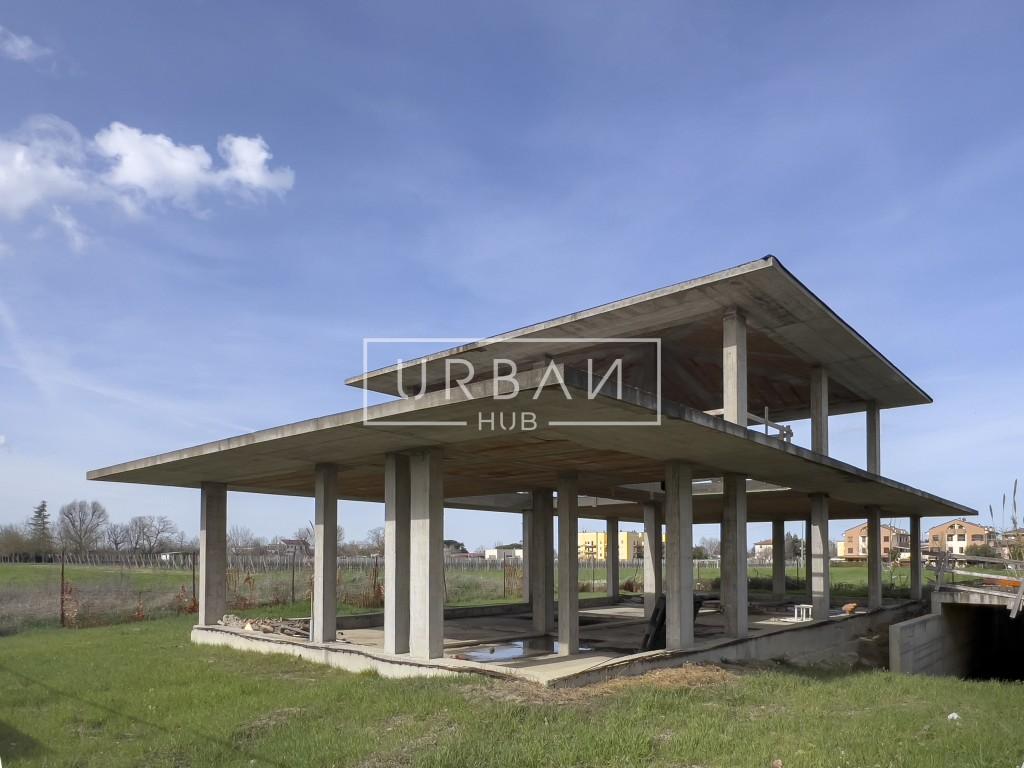 casa indipendente in vendita a Forlì in zona Centro Storico