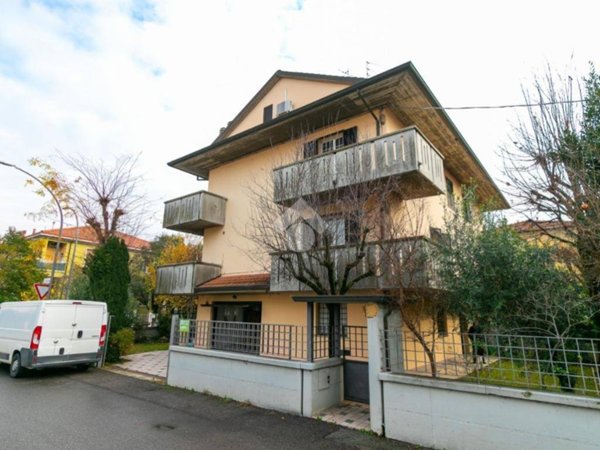 casa indipendente in vendita a Forlì in zona Bussecchio