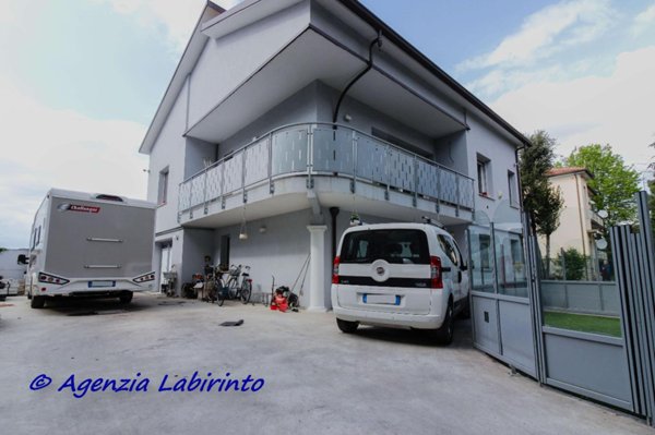 casa indipendente in vendita a Forlì in zona San Benedetto