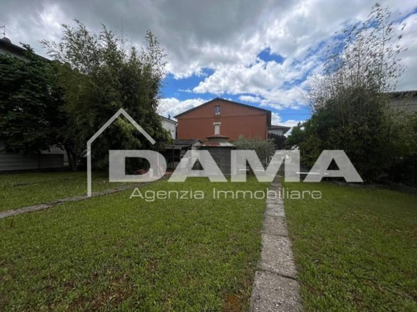 casa indipendente in vendita a Forlì in zona Grisignano