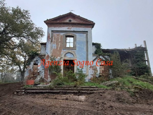 casa indipendente in vendita a Forlì in zona Quattro